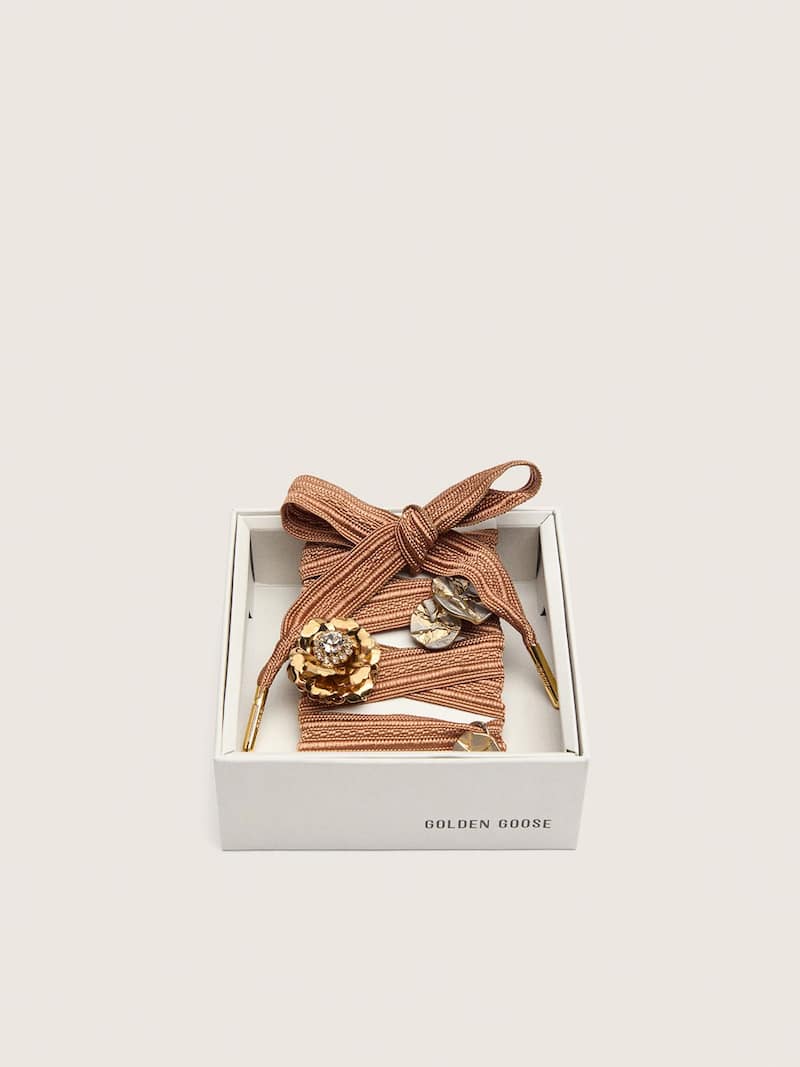 참 장식의 스킨 “빈티지” 버건디와 피치 자수 슈레이스