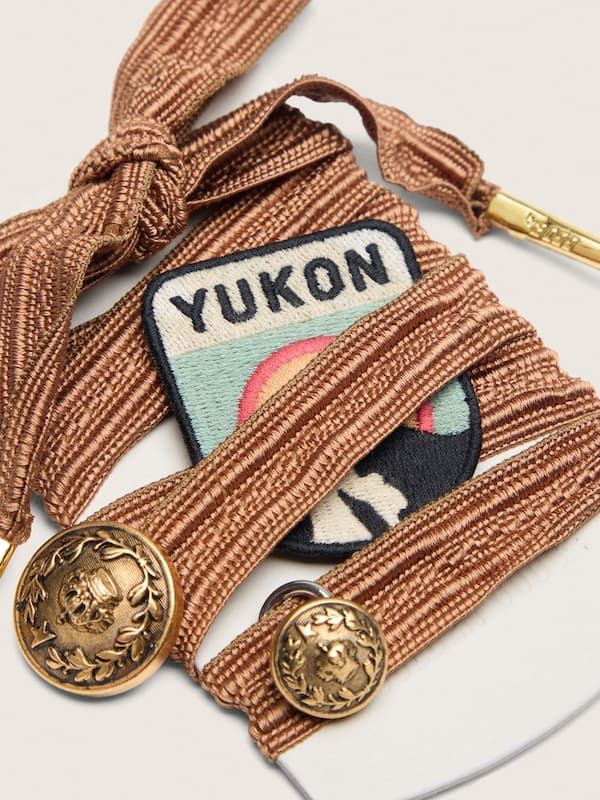 Golden Goose - Skins "Vintage" burgundy and peach embroidered laces with patch and two charms in 