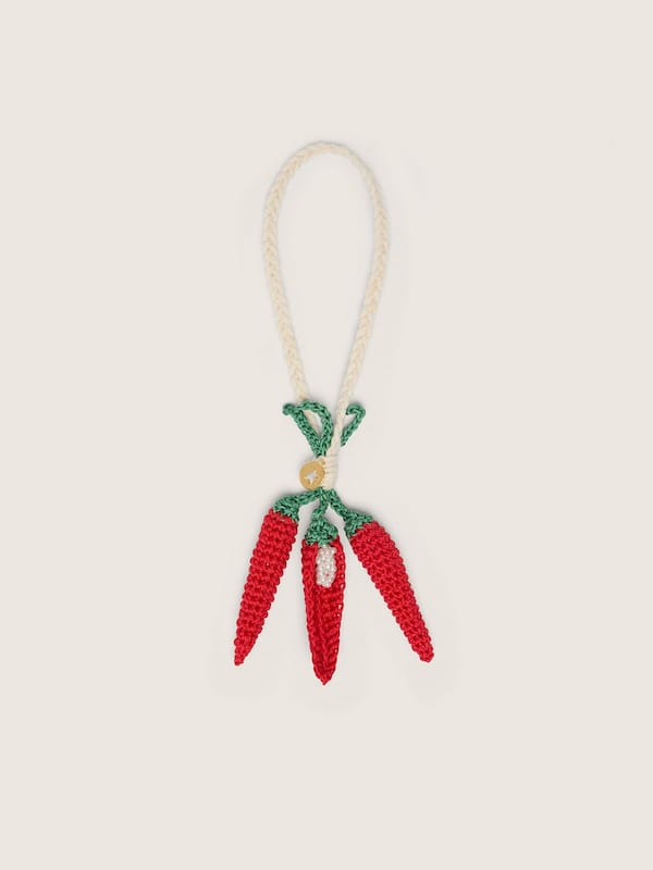 Chili pepper charm in cotton crochet with white crochet chain