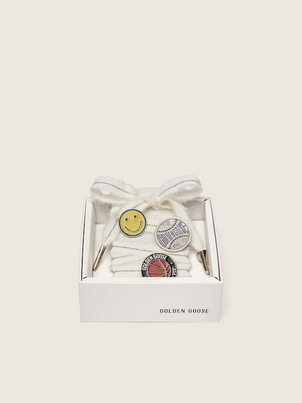 Golden Goose - Skins laccio in mohair color crema con perline argento e tre spille applicate in 