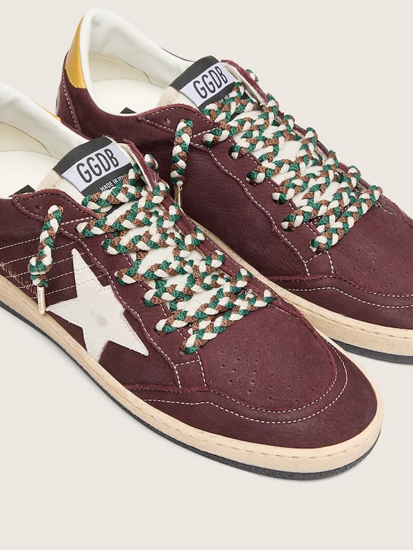 Cordones trenzados crema, verde y marr&oacute;n con detalles plateados