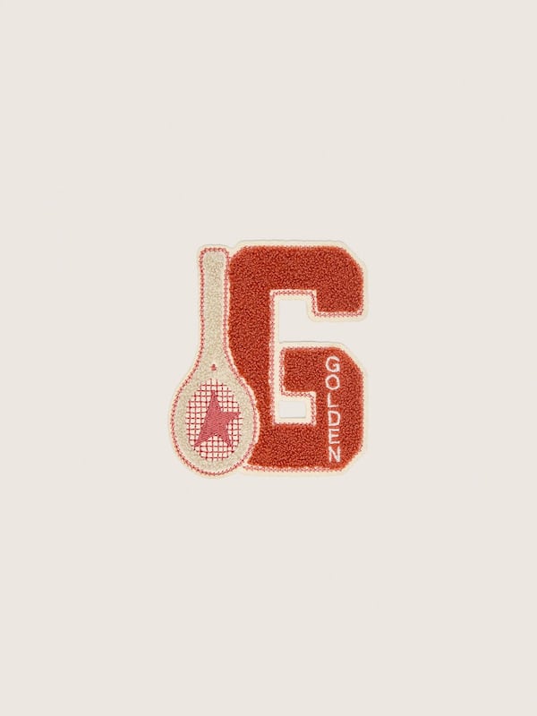 Tennis-inspired set with two patches and a pin
