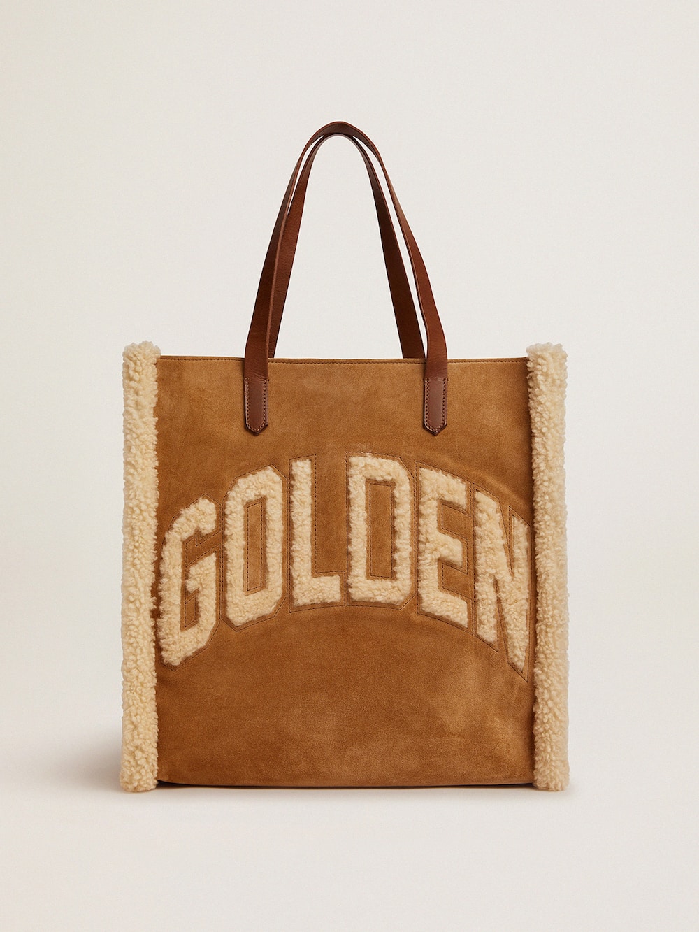 Golden Goose - California Bag aus Rauleder und Shearling im Hochformat in 