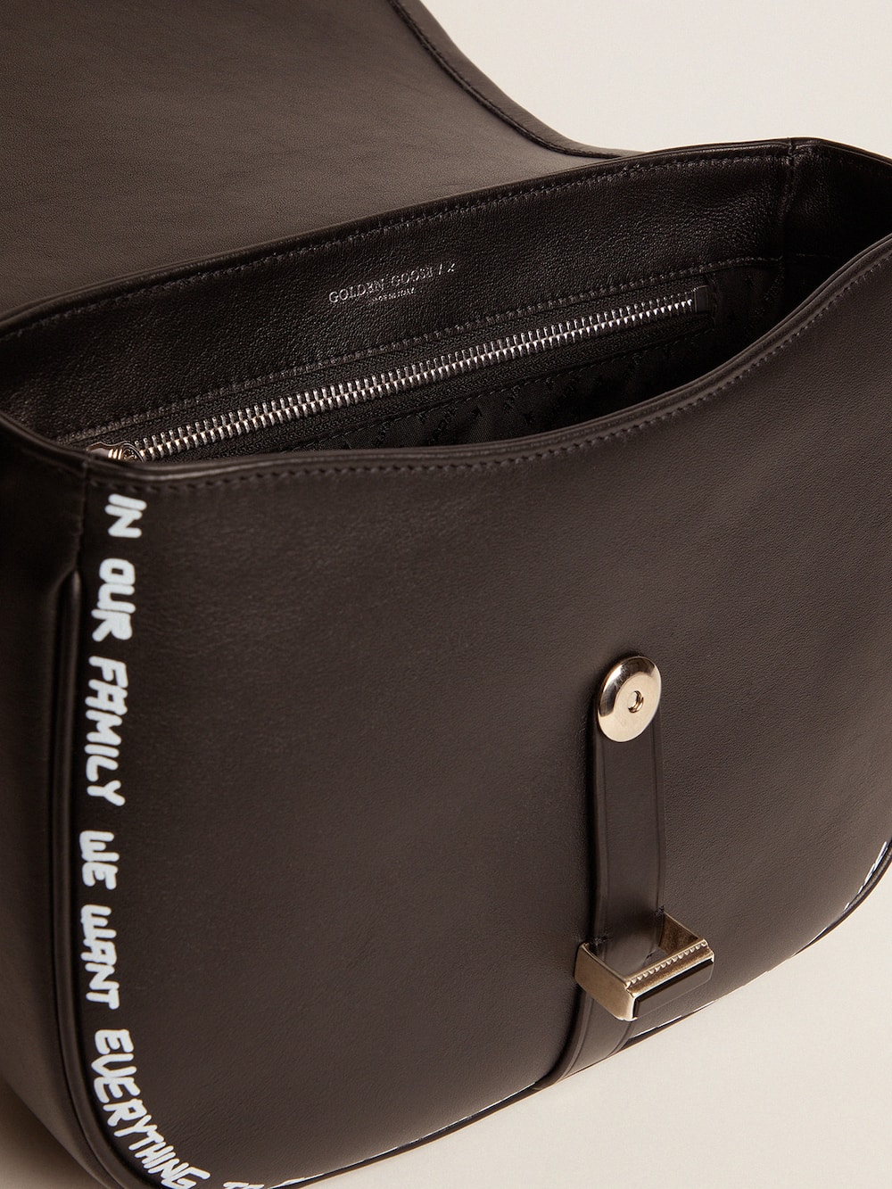 Golden Goose - Sac Rodeo Bag moyen noir en cuir avec imprimé en sérigraphie in 