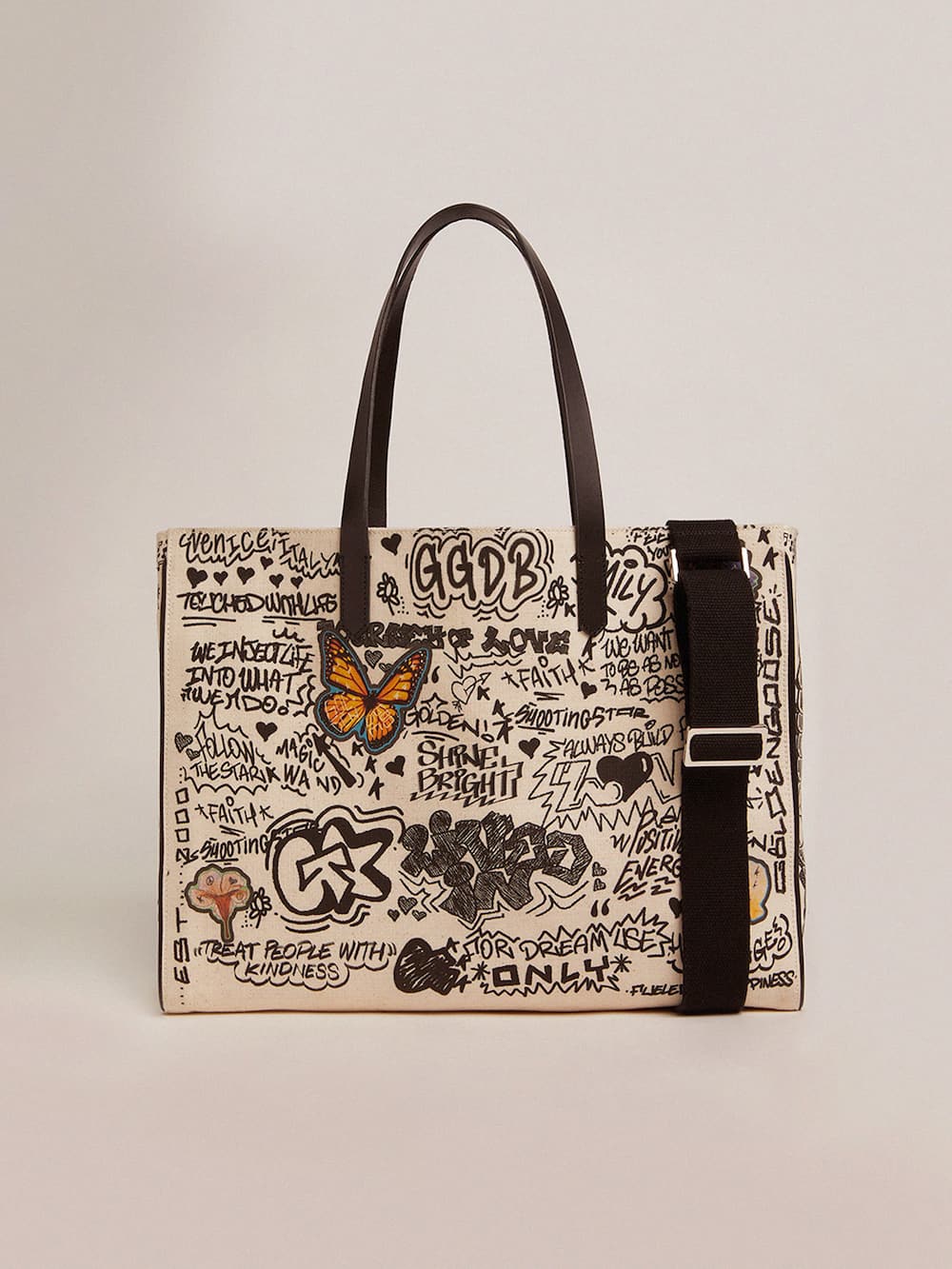 Golden Goose - California Bag im Querformat mit Graffitiprint in 
