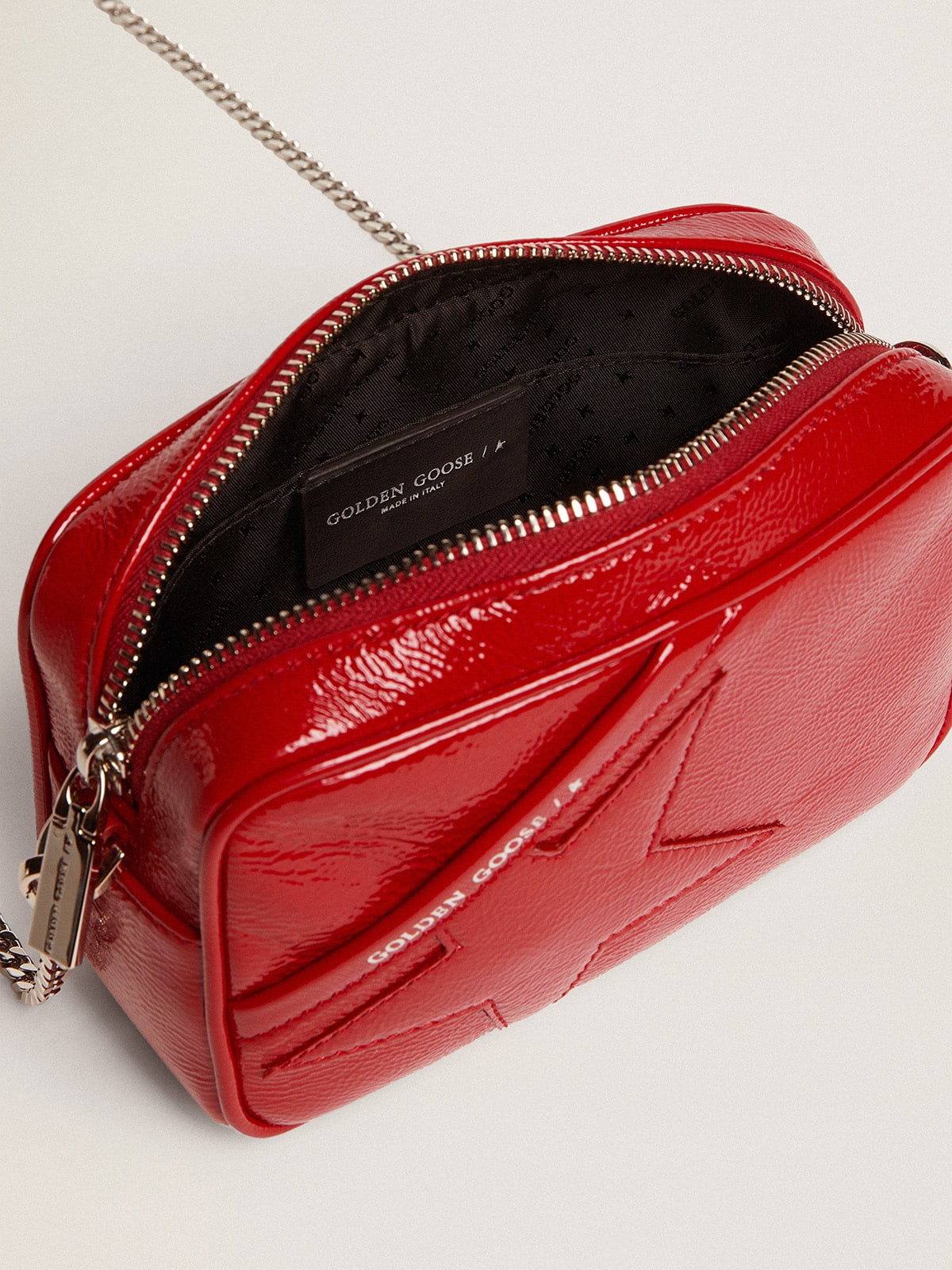 Golden Goose - Mini Star Bag in pelle verniciata rossa e stella ton sur ton in 