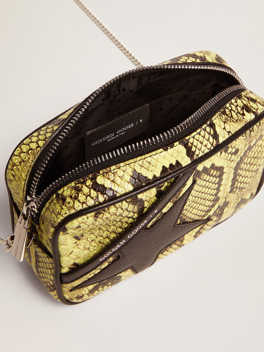 Golden Goose - Mini Star Bag in pelle con stampa pitonata color lime e stella nera in 