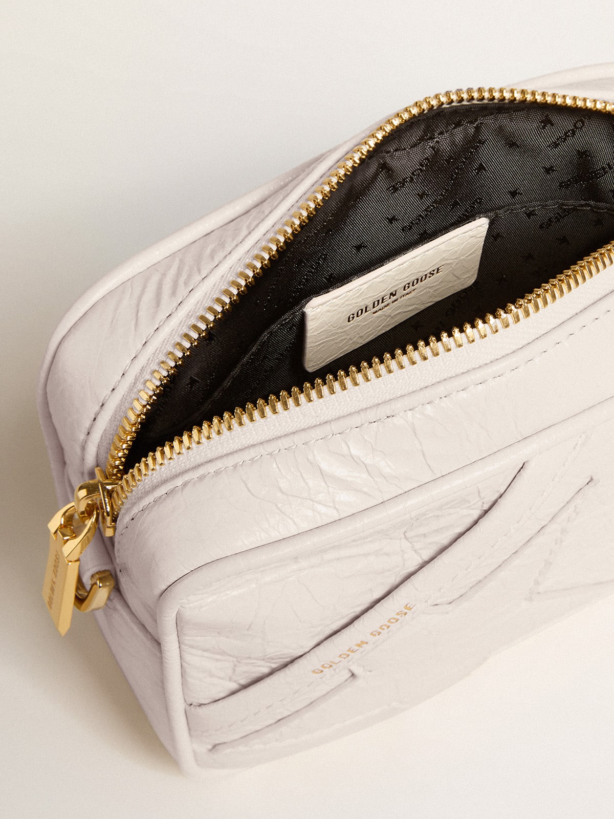 Golden Goose - Mini Star Bag in pelle bianco burro con stella ton sur ton in 
