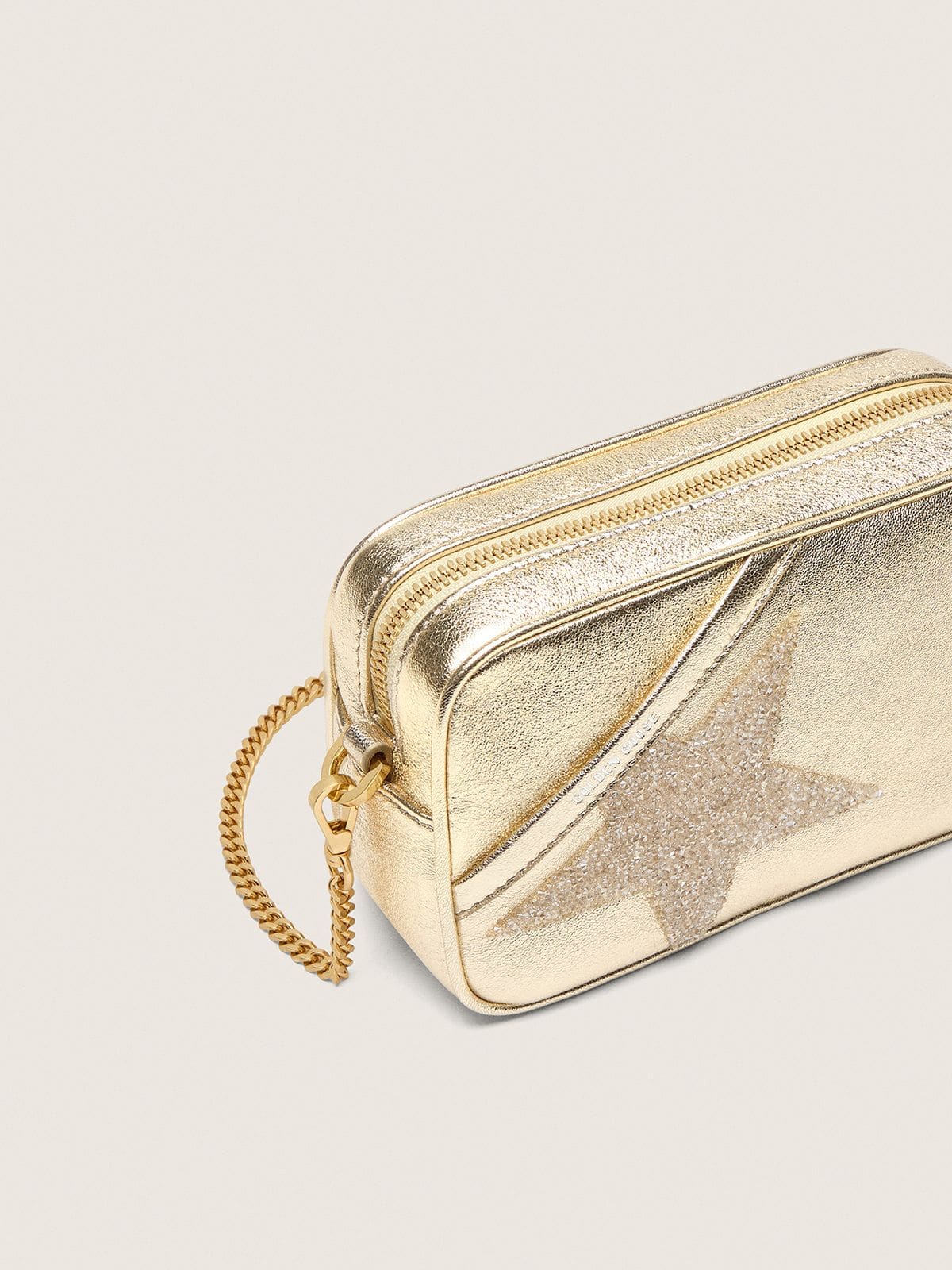 Golden Goose - Mini Star Bag aus platinfarbenem Leder mit Swarovski-Stern in 