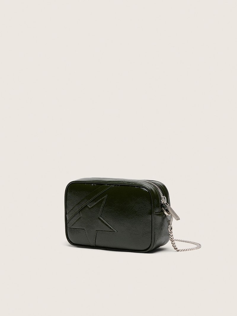 Golden Goose - Mini Star Bag de piel negra con estrella tono sobre tono in 