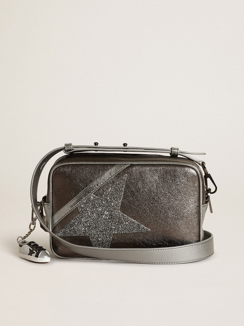 Golden Goose - Star Bag in pelle argento con stella in cristalli Swarovski in 