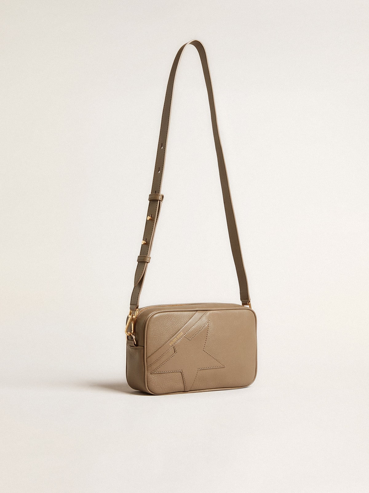 Golden Goose - Star Bag en cuir vert sauge avec étoile ton sur ton in 