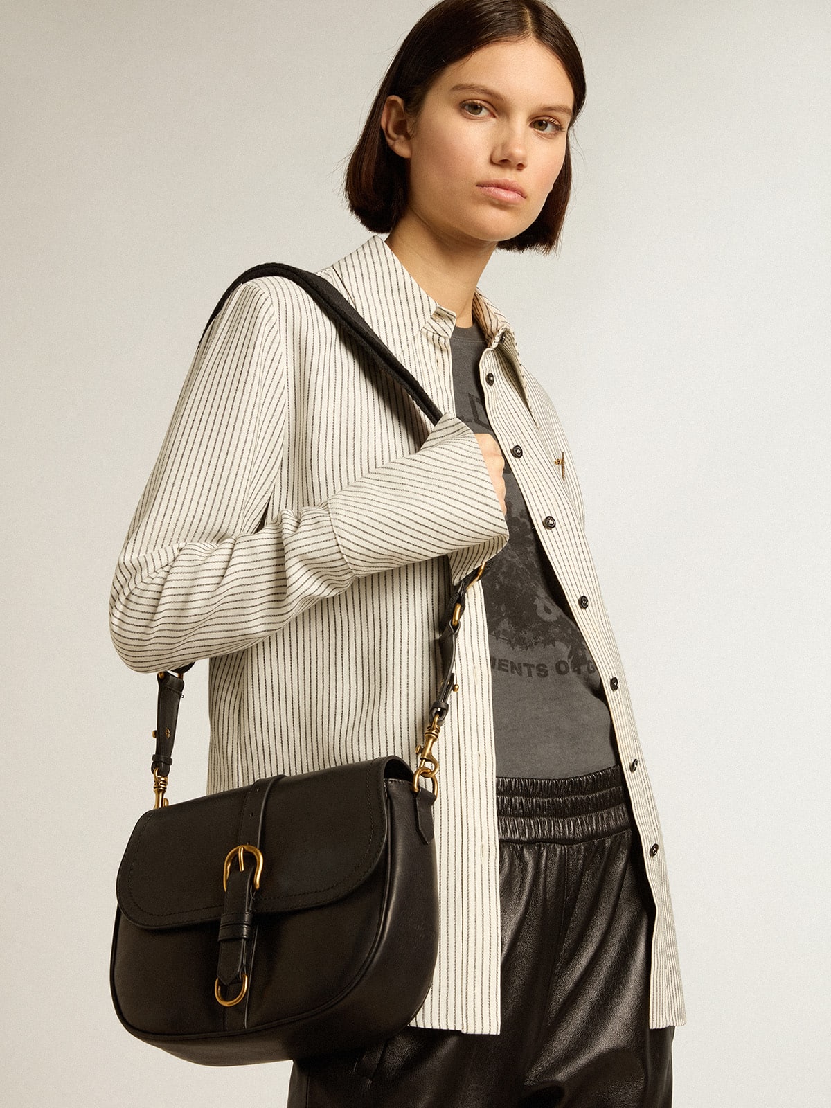 Golden Goose - Medium Sally Bag in black leather with buckle and shoulder strap in 