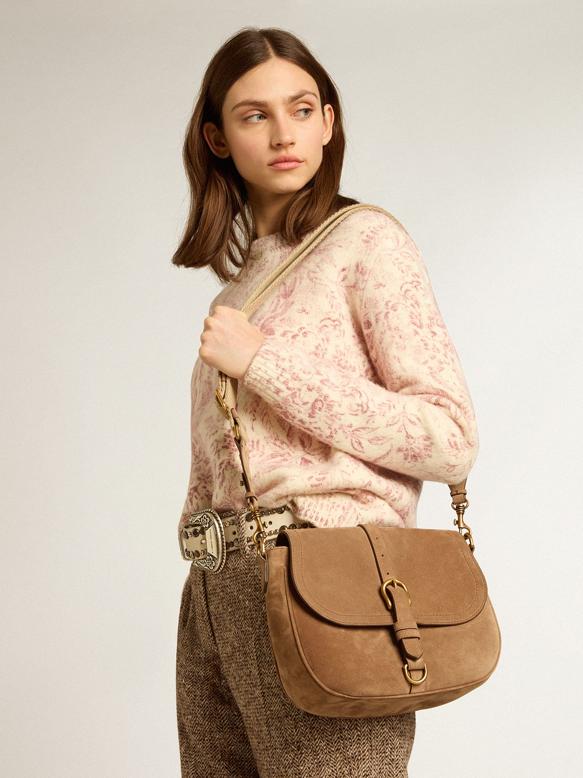 Golden Goose - Medium Sally Bag in ash-colored suede with contrasting buckle and shoulder strap in 