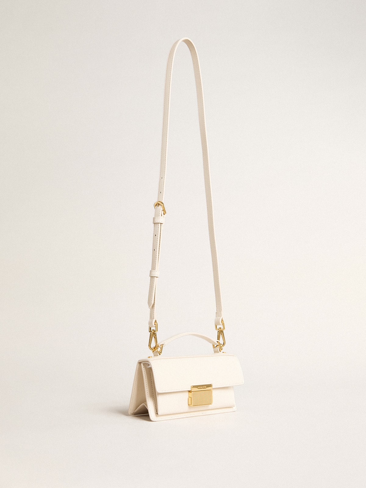 トートバッグ Golden  SS25 VENEZIA (GWA00467A000599 90100) Small Venezia Bag in black distressed leather with gold details
