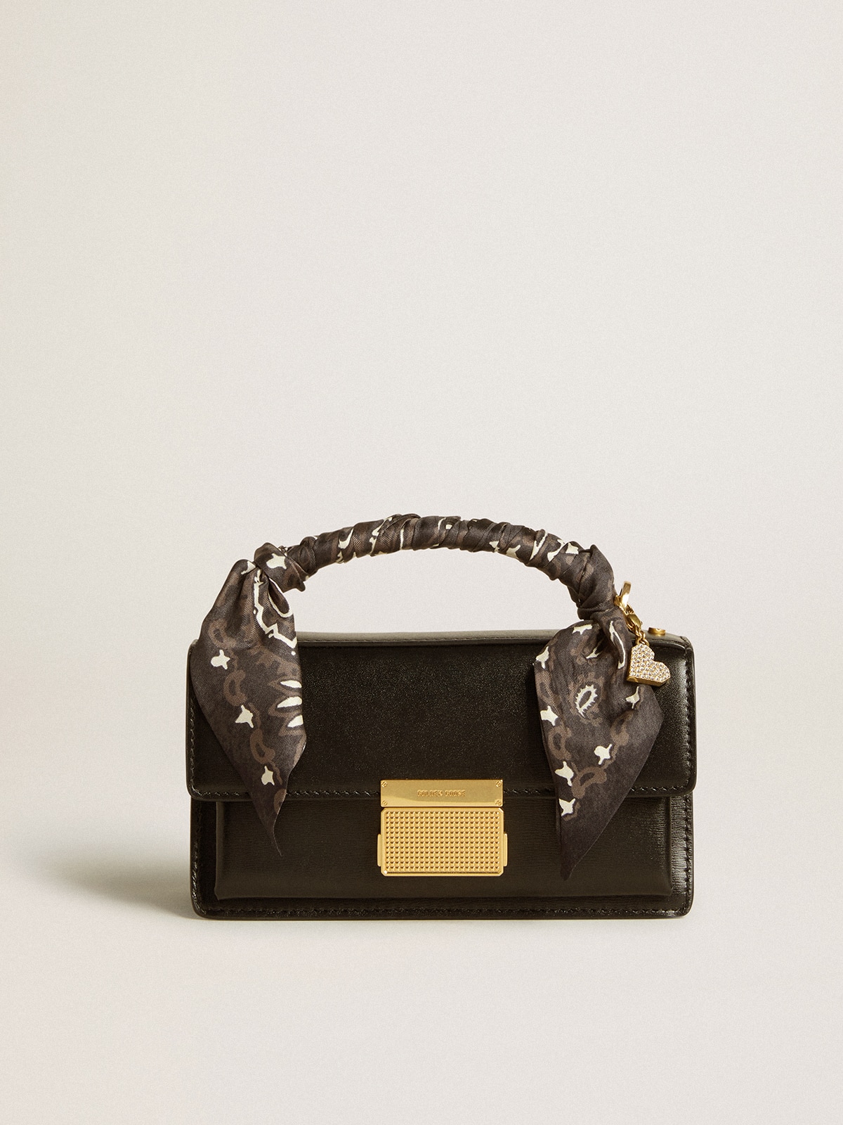 Golden Goose - Small Venezia Bag in pelle palmellato nera personalizzata con foulard in seta e charm  in 