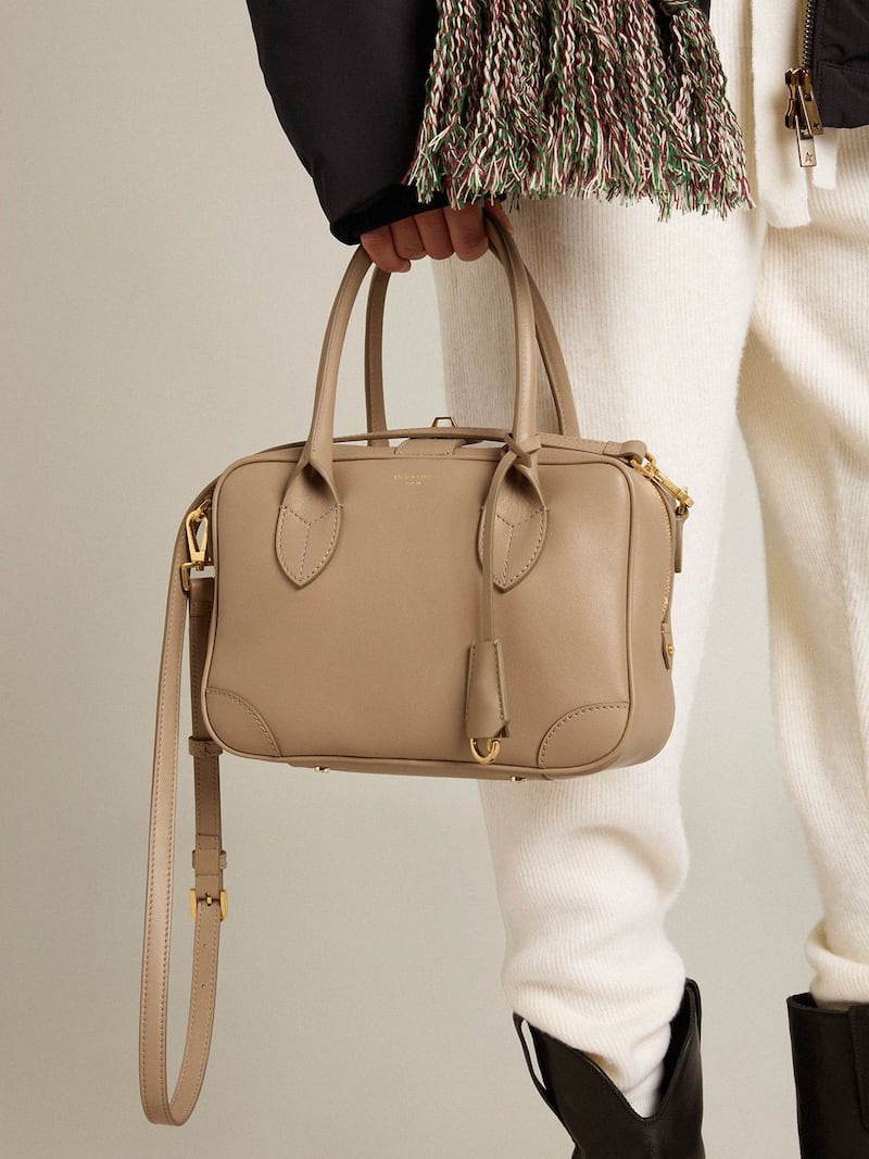 Golden Goose - Vita Bag in taupe leather with gold details in 