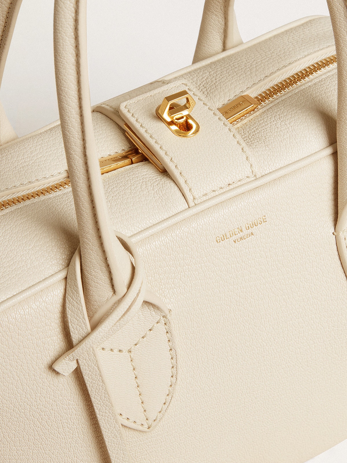 Golden Goose - Vita Bag in butter-colored sheepskin leather with gold details in 