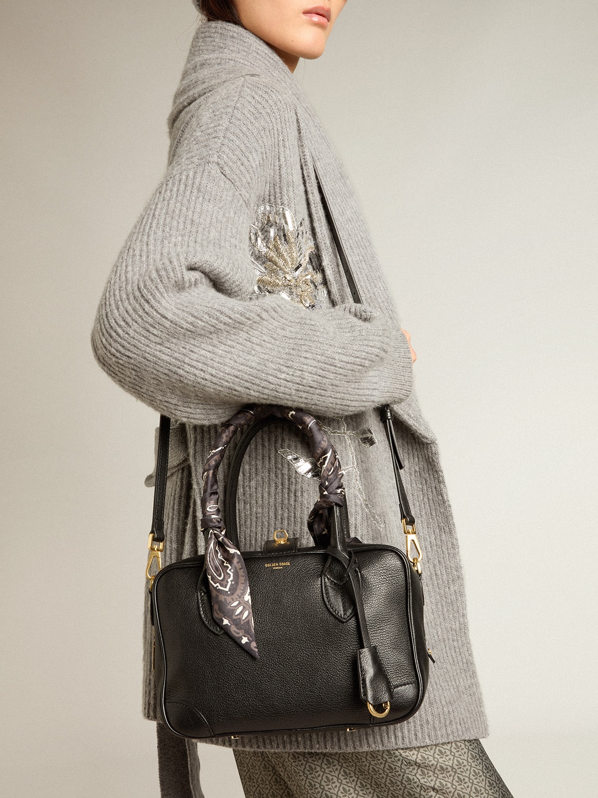 Golden Goose - Vita Bag in black sheepskin leather with gold details in 