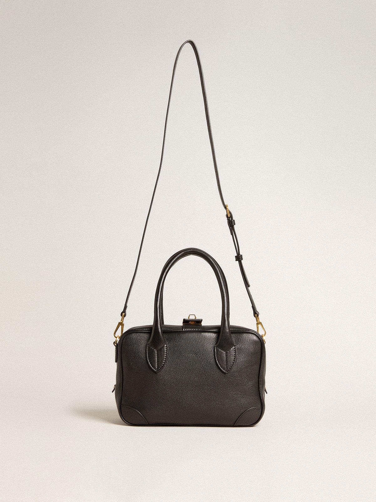 Golden Goose - Vita Bag in black sheepskin leather with gold details in 