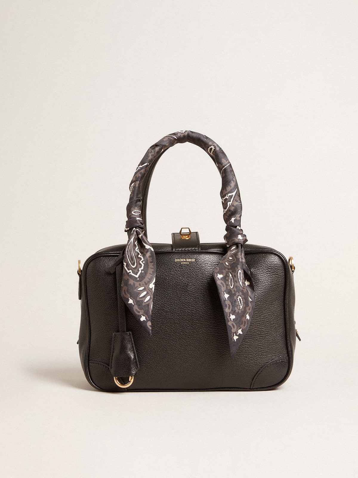 Golden Goose - Vita Bag in black sheepskin leather with gold details in 