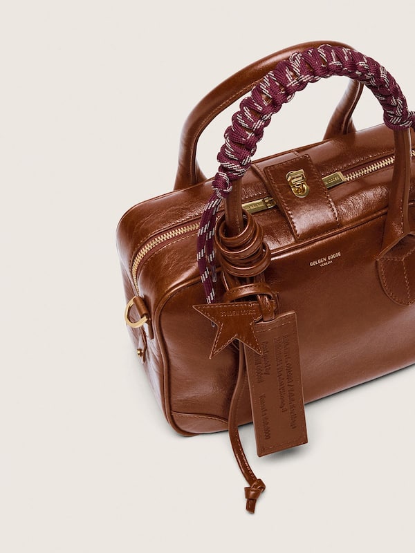 Golden Goose - Sac Vita en cuir marron clair avec charms et anse tress&eacute;e in 