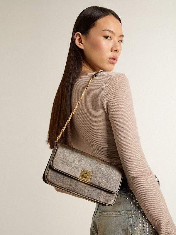 Gioia Bag in black vintage leather with gold details