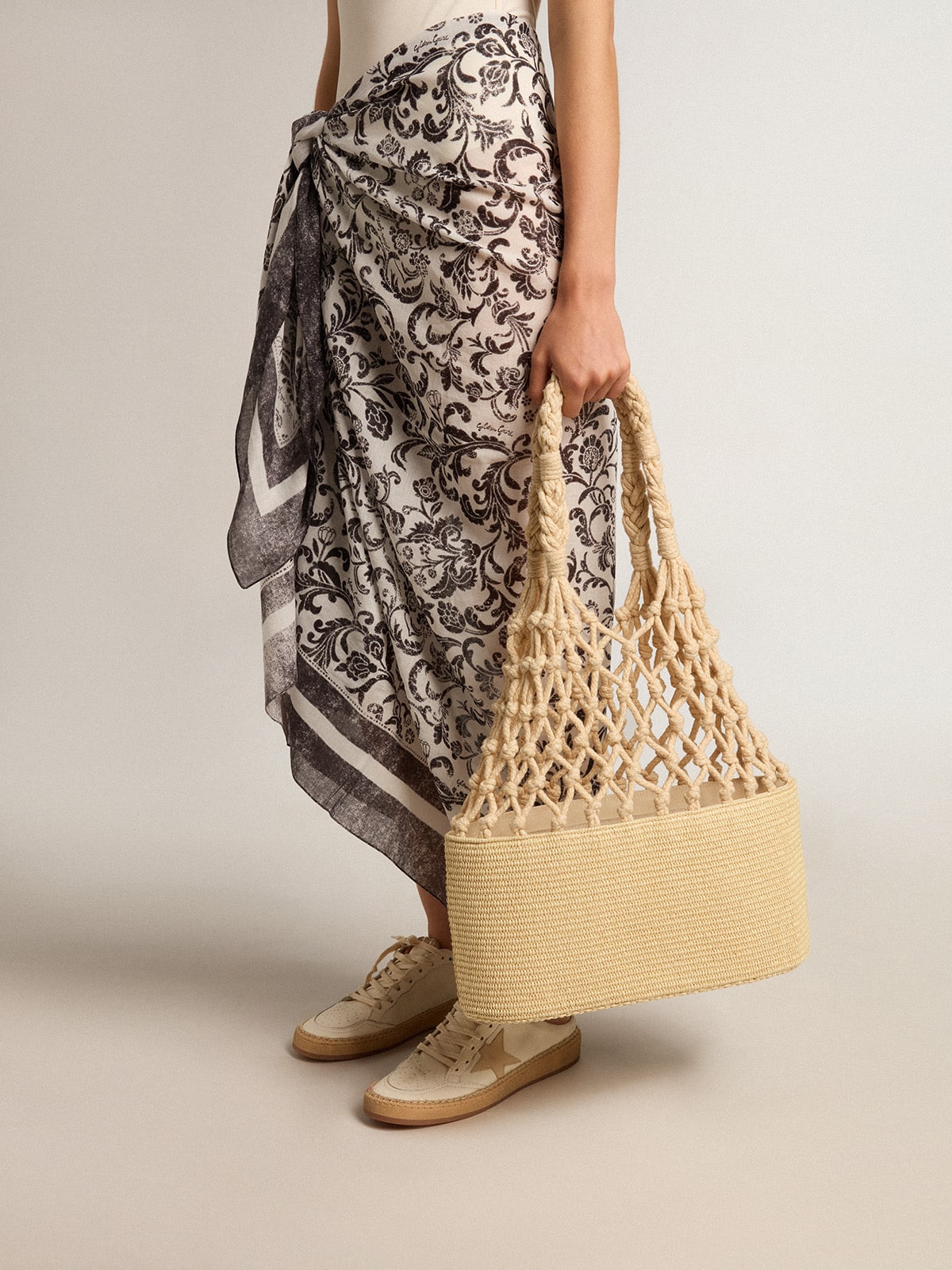 Golden Goose - Lido bag in raffia and braided cotton macram&eacute; in 