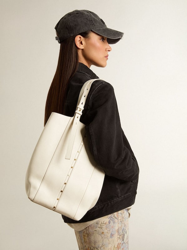 Golden Goose - 24/7 Bag North South in butter-colored leather with adjustable handles in 