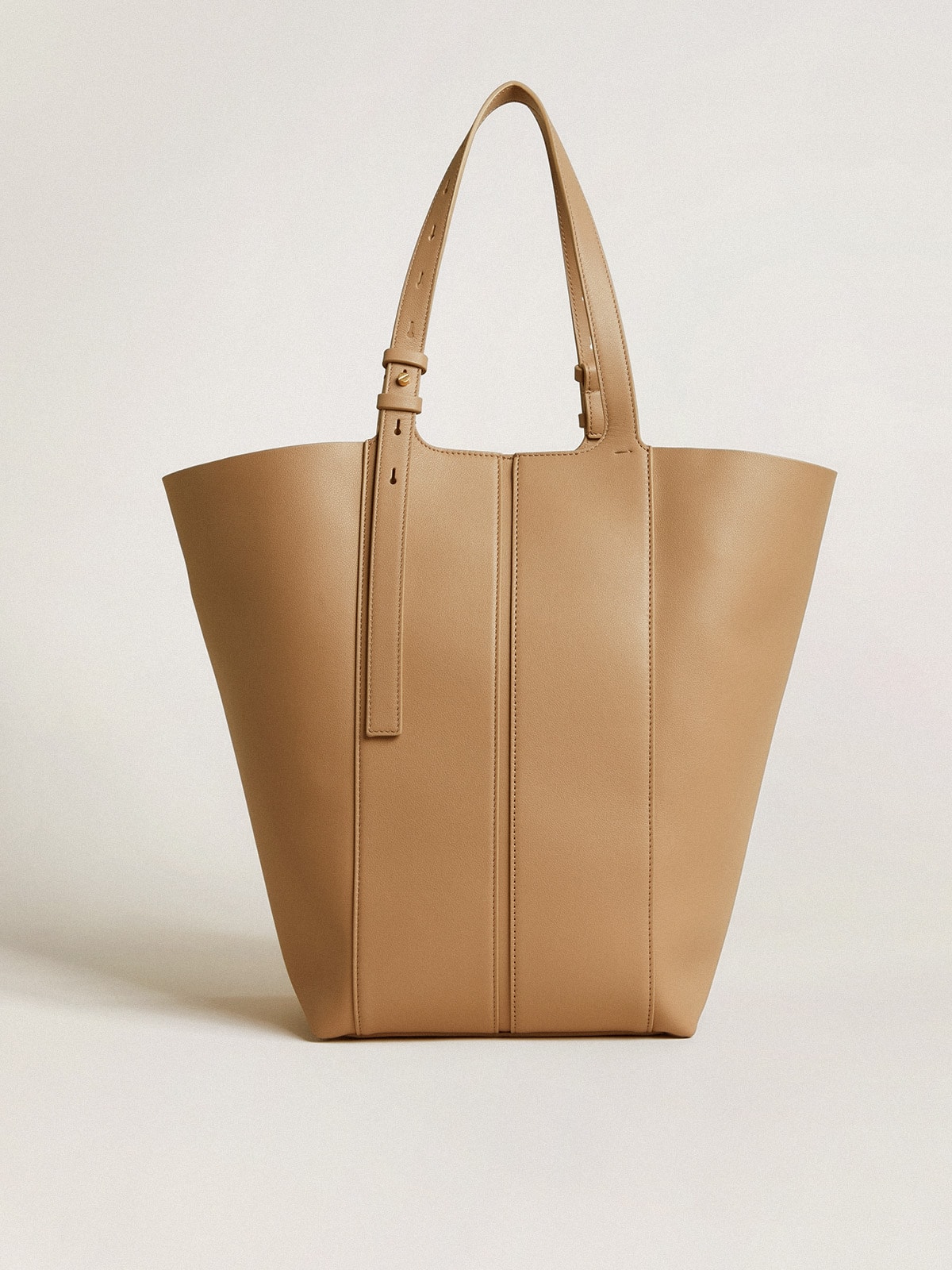 24 7 Bag in cappuccino colored leather with adjustable handles Golden Goose