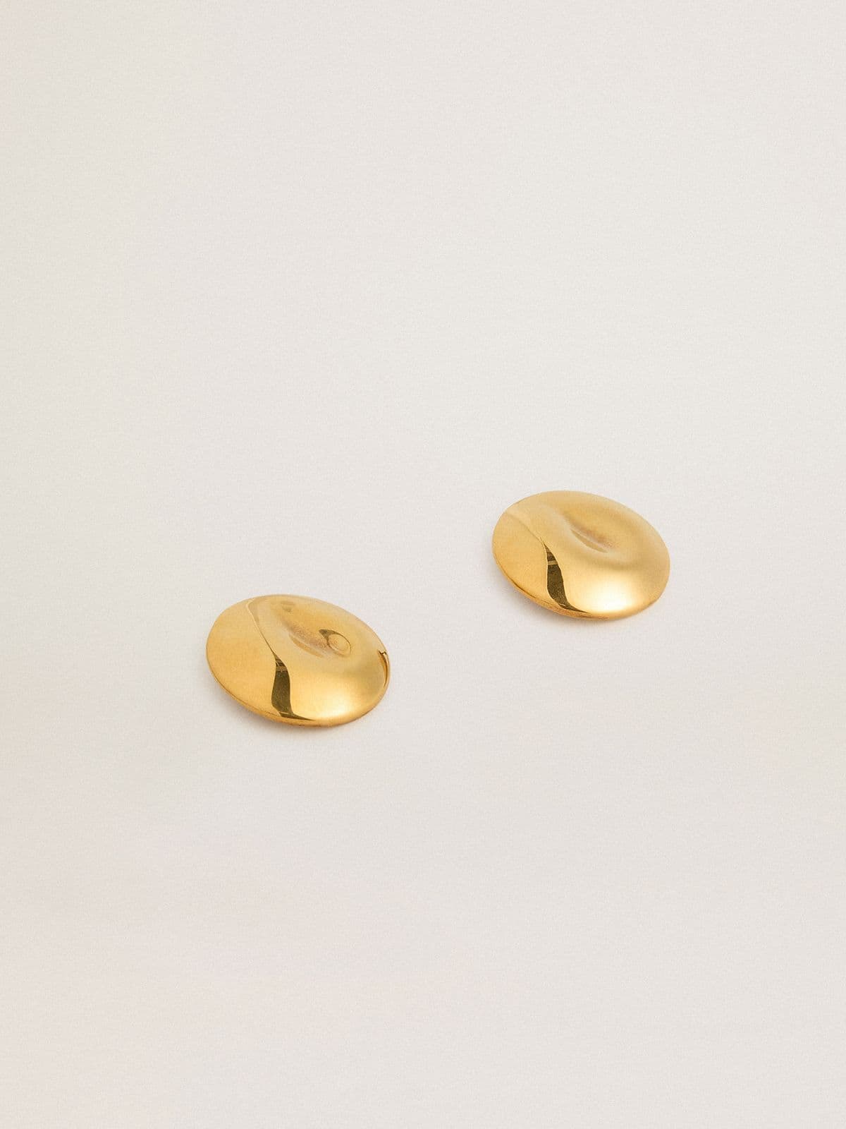 Boucles d’oreilles rondes dorées