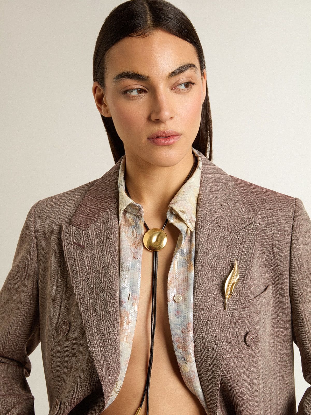 Golden Goose - Collar Bolo Tie Jewelmates de piel negra con detalle de metal color oro antiguo in 