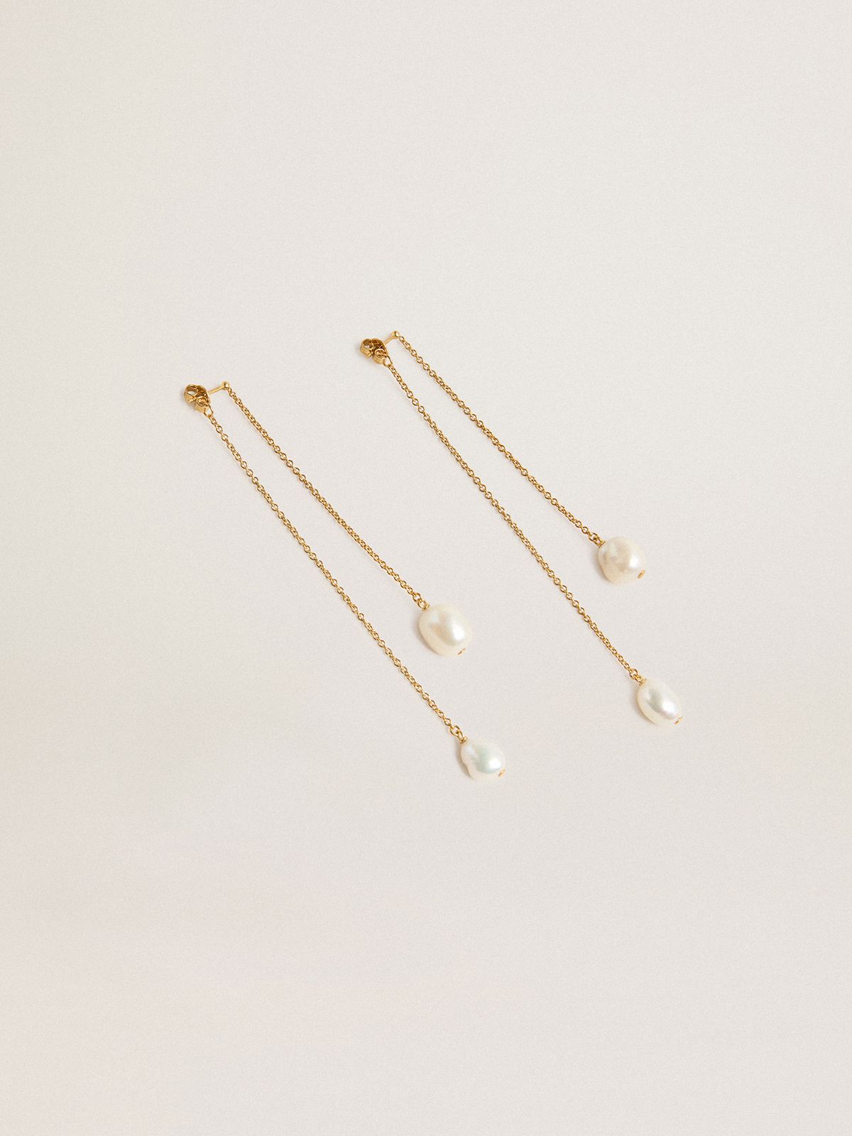 Golden Goose - Drop earrings with pearls in