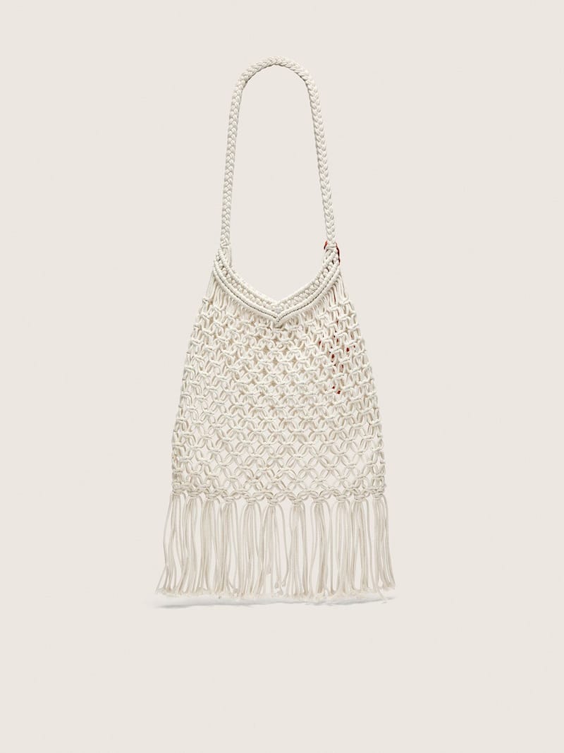 Golden Goose - Bolso macram&eacute; de mujer de algod&oacute;n color mantequilla con charm de langosta de piel in 