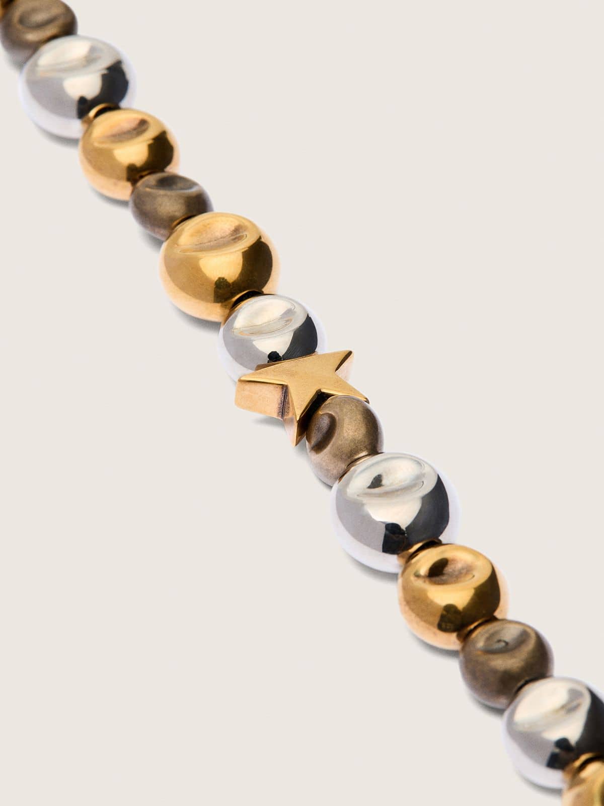 Golden Goose - Chocker in nastro nero con borchie in 