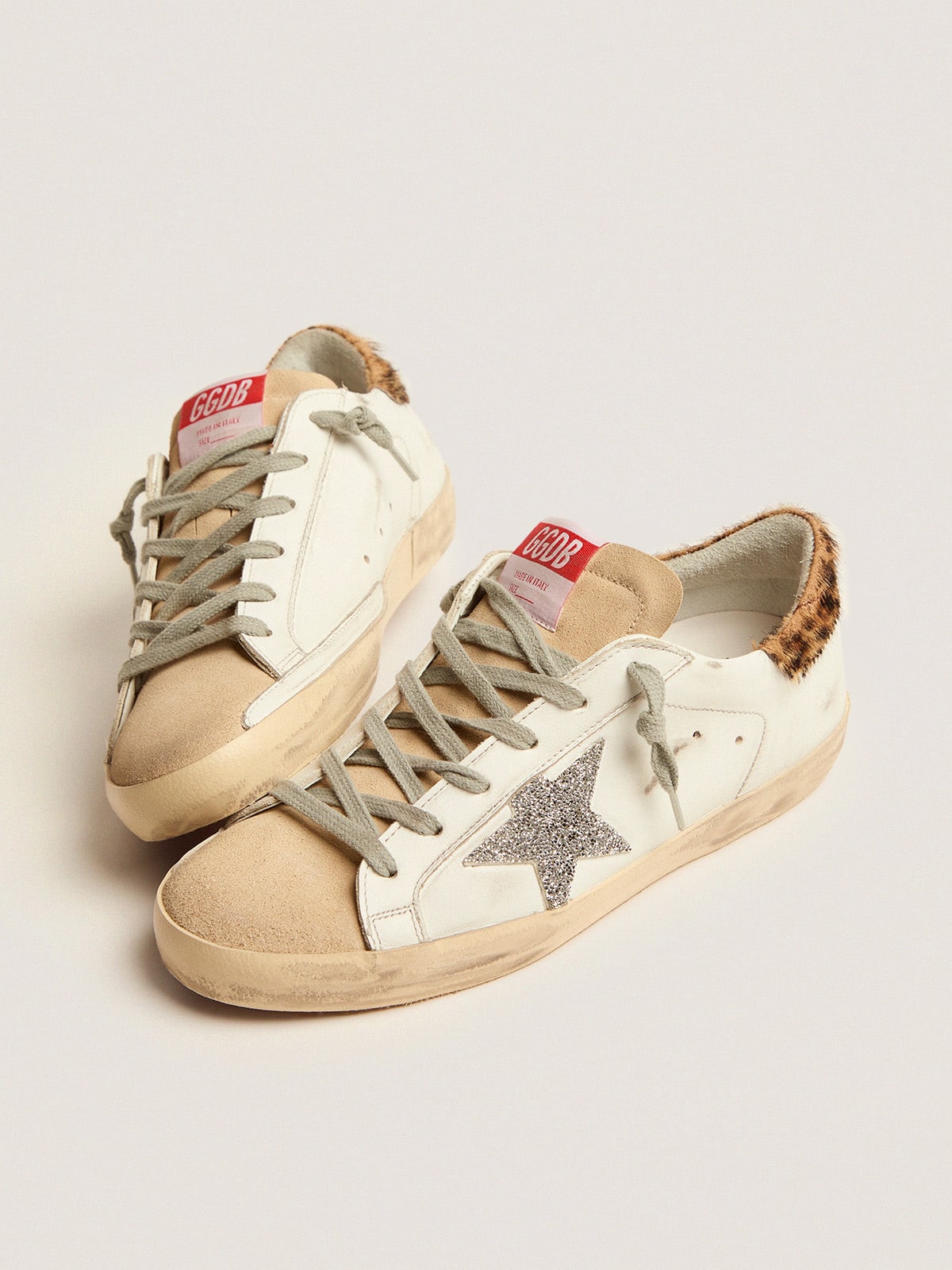 Golden Goose - Super-Star con talloncino in cavallino leo e stella in Swarovski in 