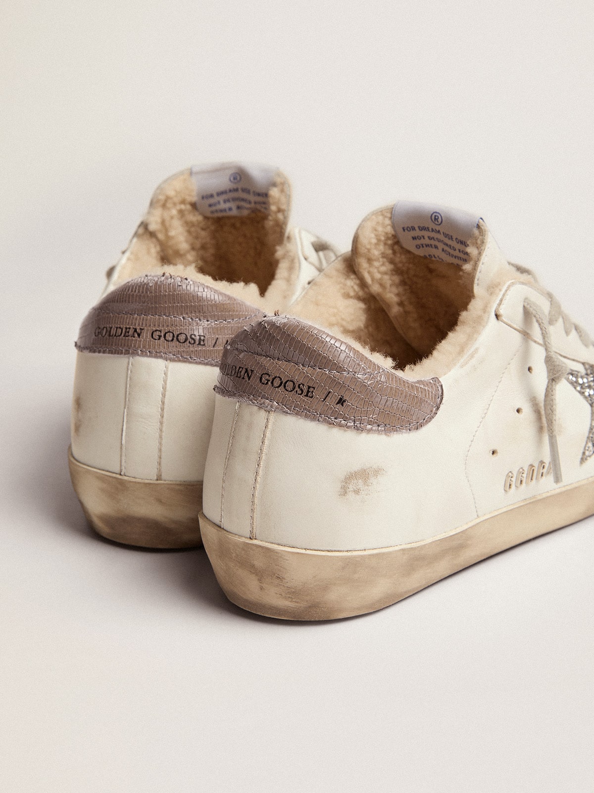 Golden Goose - Super-Star feminino com forro de shearling e estrela de glitter prateado in 