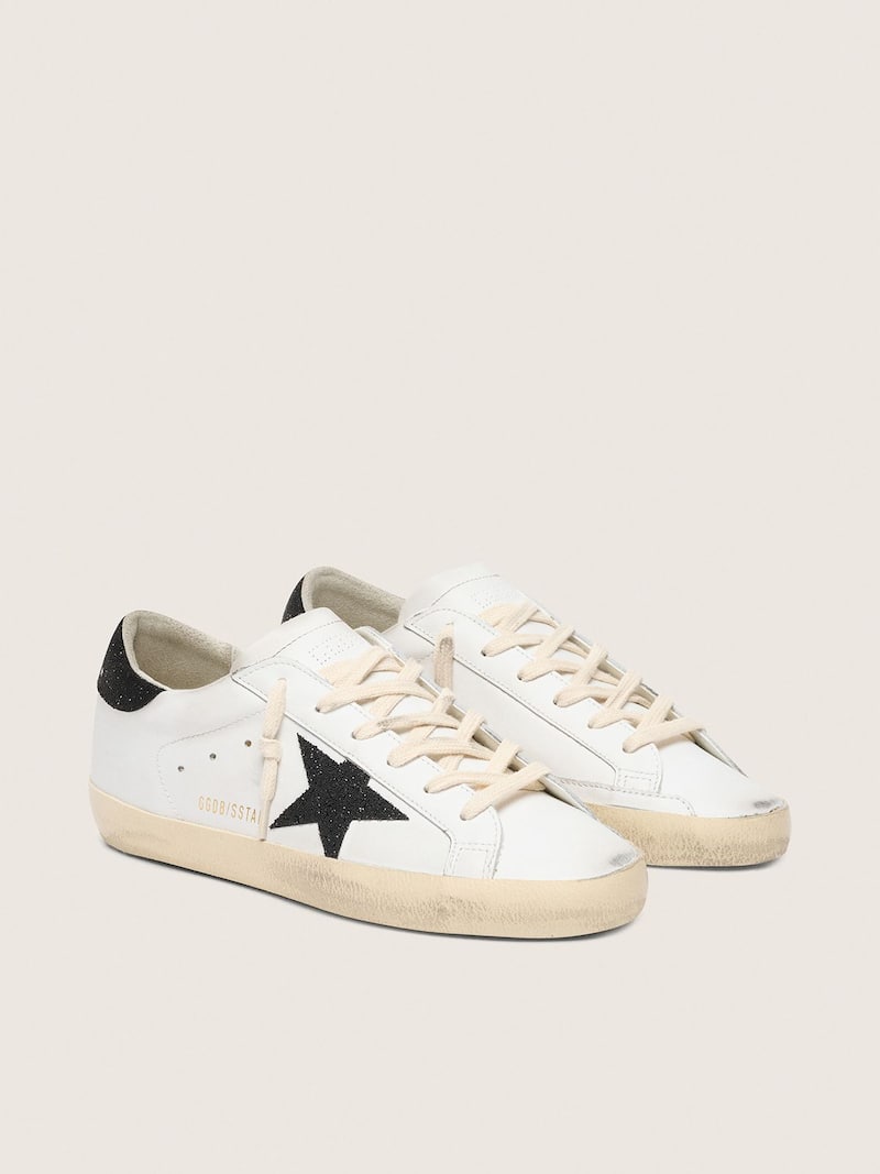 Golden Goose - Super-Star Damen mit schwarzen Swarovski-Kristallen an Stern und Ferse in 