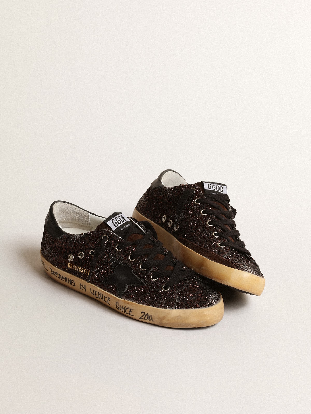 Golden Goose - Super-Star à paillettes marron avec étoile et contrefort en cuir noir  in 