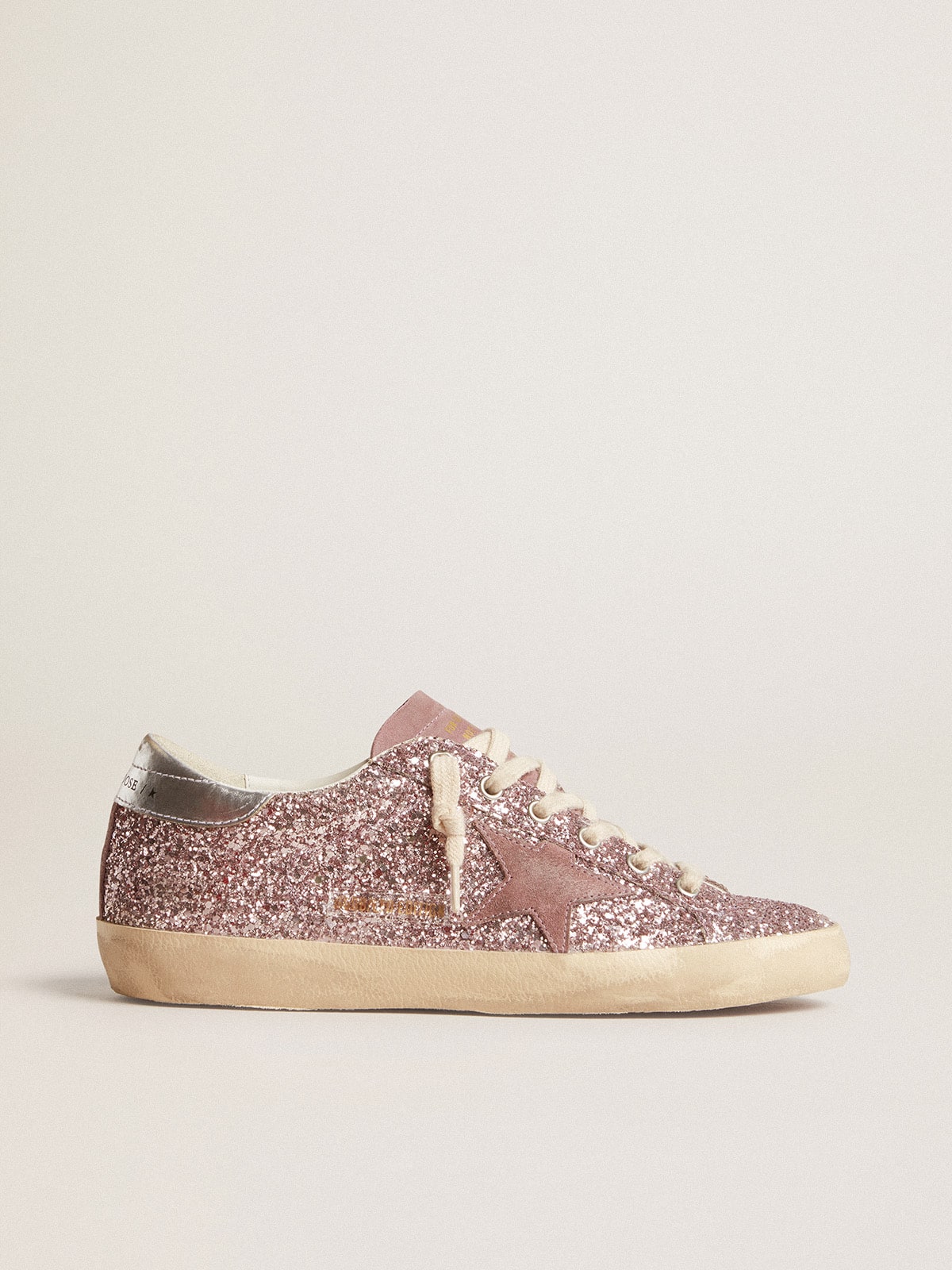 Golden Goose - Super-Star LTD aus Glitzer mit Raulederstern und silberfarbenem Fersendetail in 