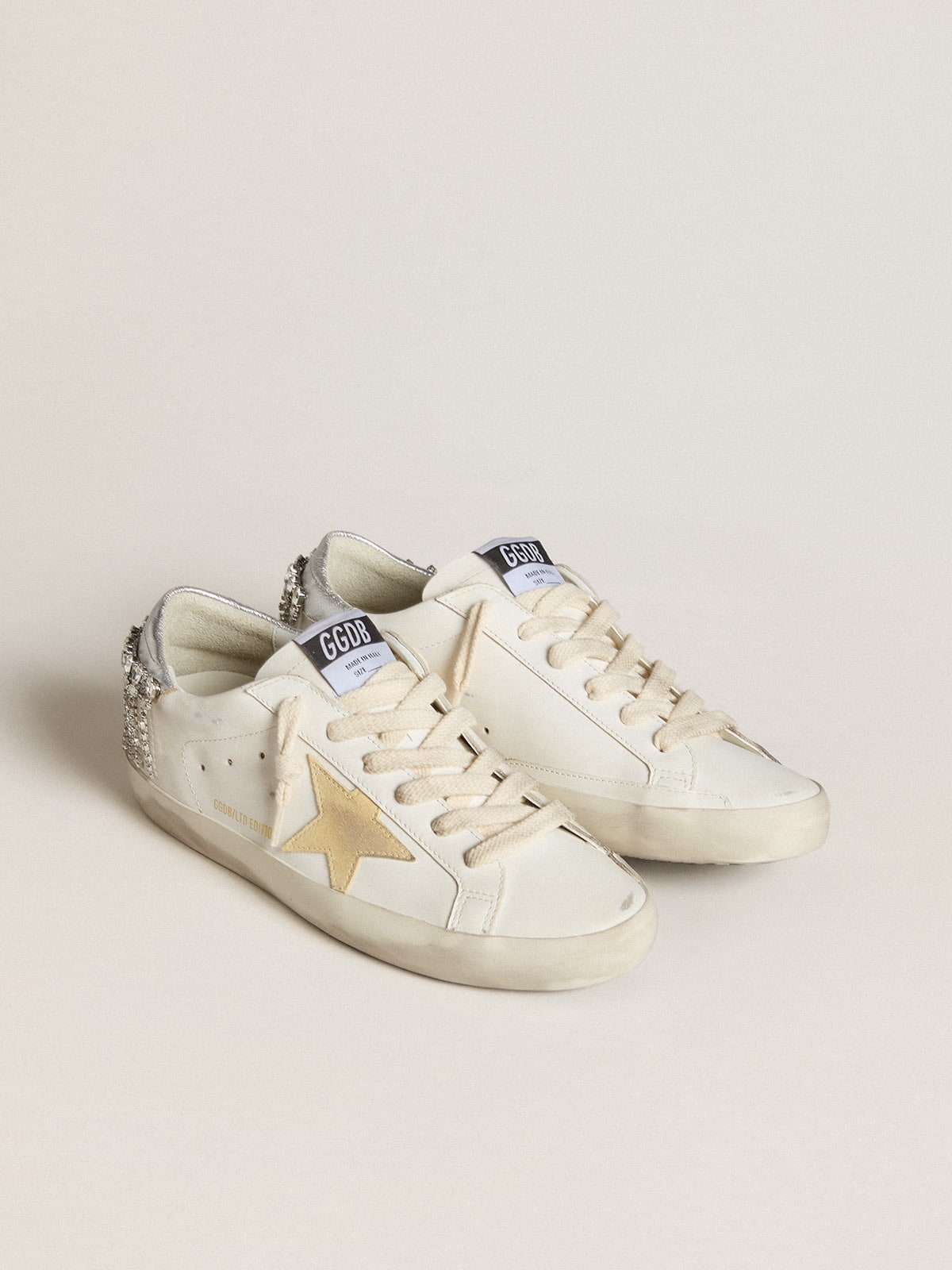 Golden Goose - Super-Star LTD con estrella de ante y refuerzo del talón de piel con cristales in 