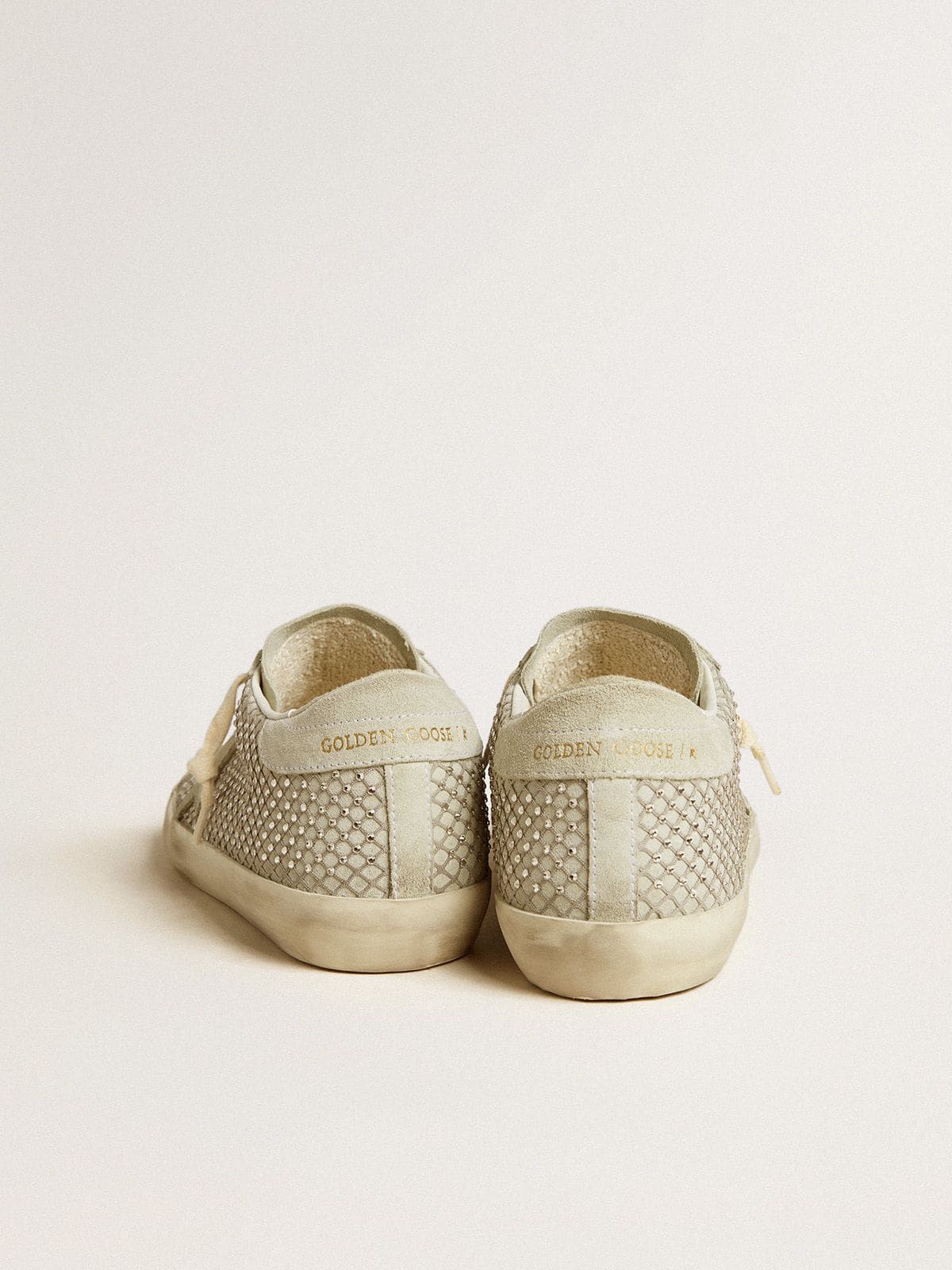 Golden Goose - Super-Star Feminino com estrela de suede cinza e tela de cristais Swarovski in 