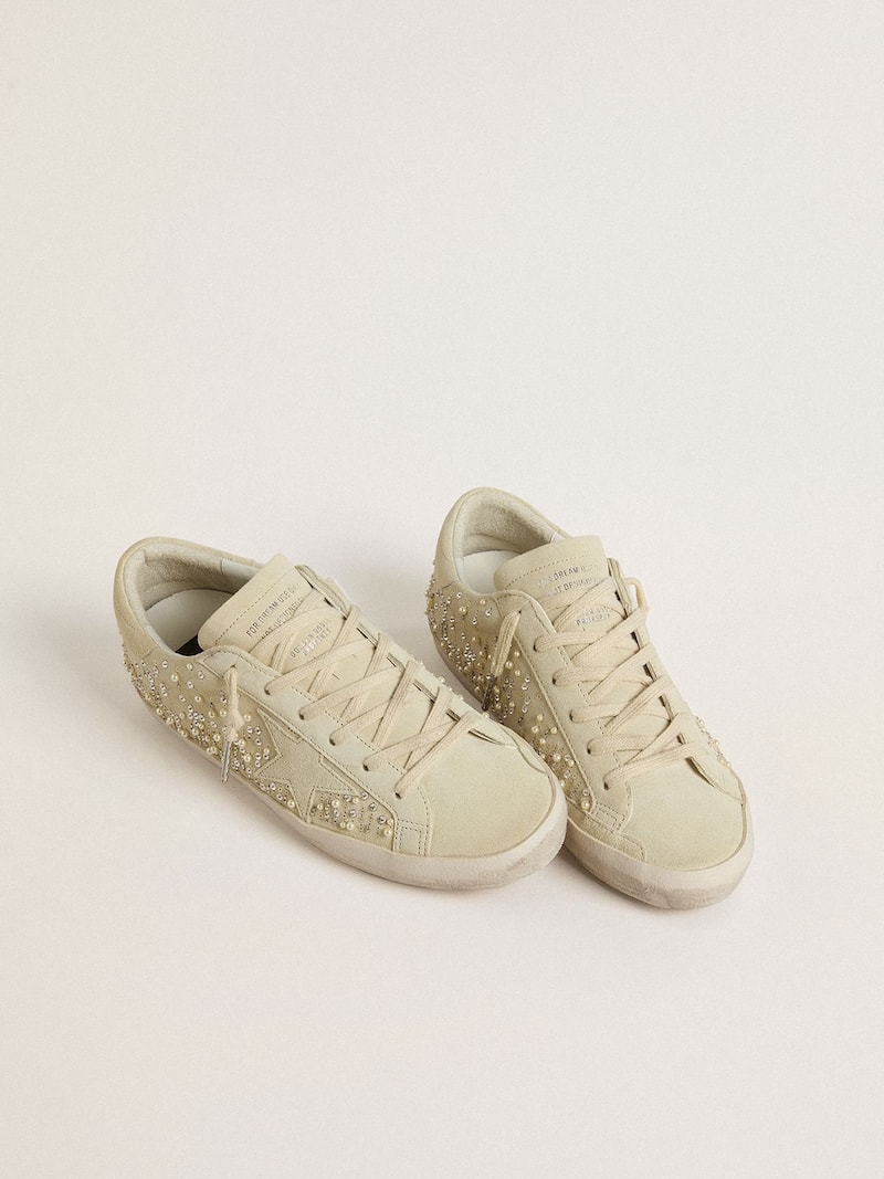 Golden Goose - Super-Star Damen aus beigem Suede mit Perlen und Swarovski-Kristallen in 
