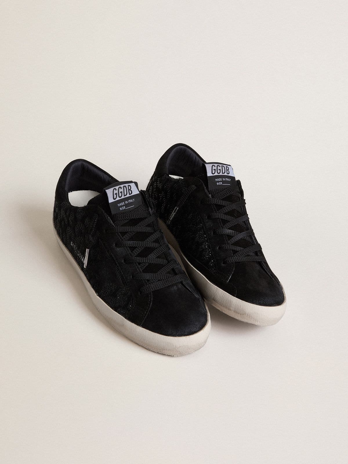 Golden Goose - 여성 블랙 스와로브스키 크리스털 & 블랙 스웨이드 스타 블랙 포니스킨 슈퍼스타 in 