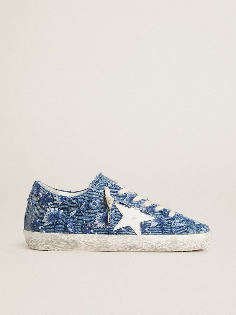 Super-Star LTD Damen aus Denim in Azur mit wei&szlig;em Lederstern und Stickblumen