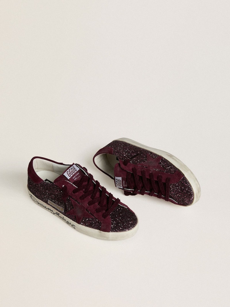 Golden Goose - Super-Star LTD de Mujer con purpurina color cereza y estrella de ante cereza in 