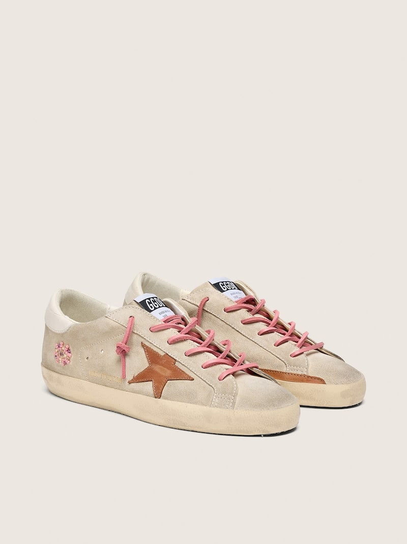 Golden Goose - Super-Star LTD femme en cuir velours nacr&eacute; avec &eacute;toile brique et broderie in 