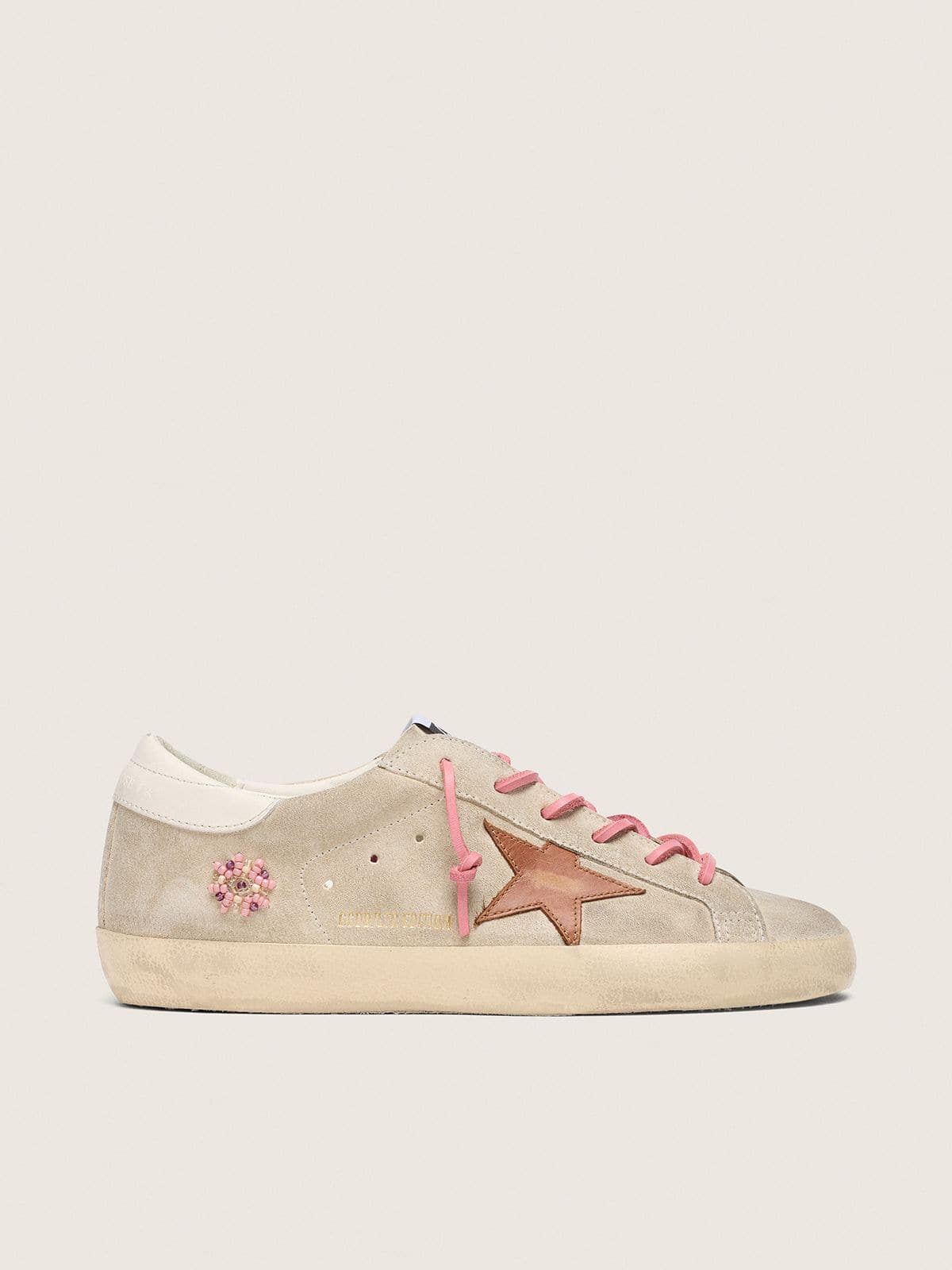 Golden Goose - Super-Star LTD donna in suede color perla con stella color mattone e ricamo in 