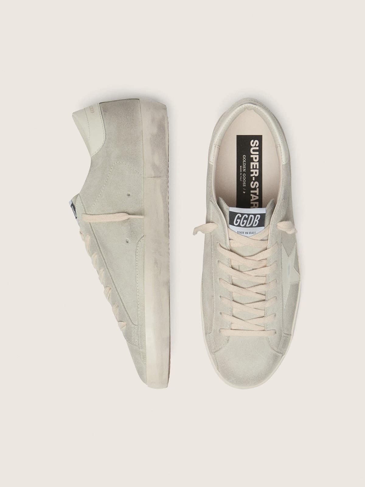 Golden Goose - Super-Star feminino de suede cinza-claro com estrela de couro branco in 