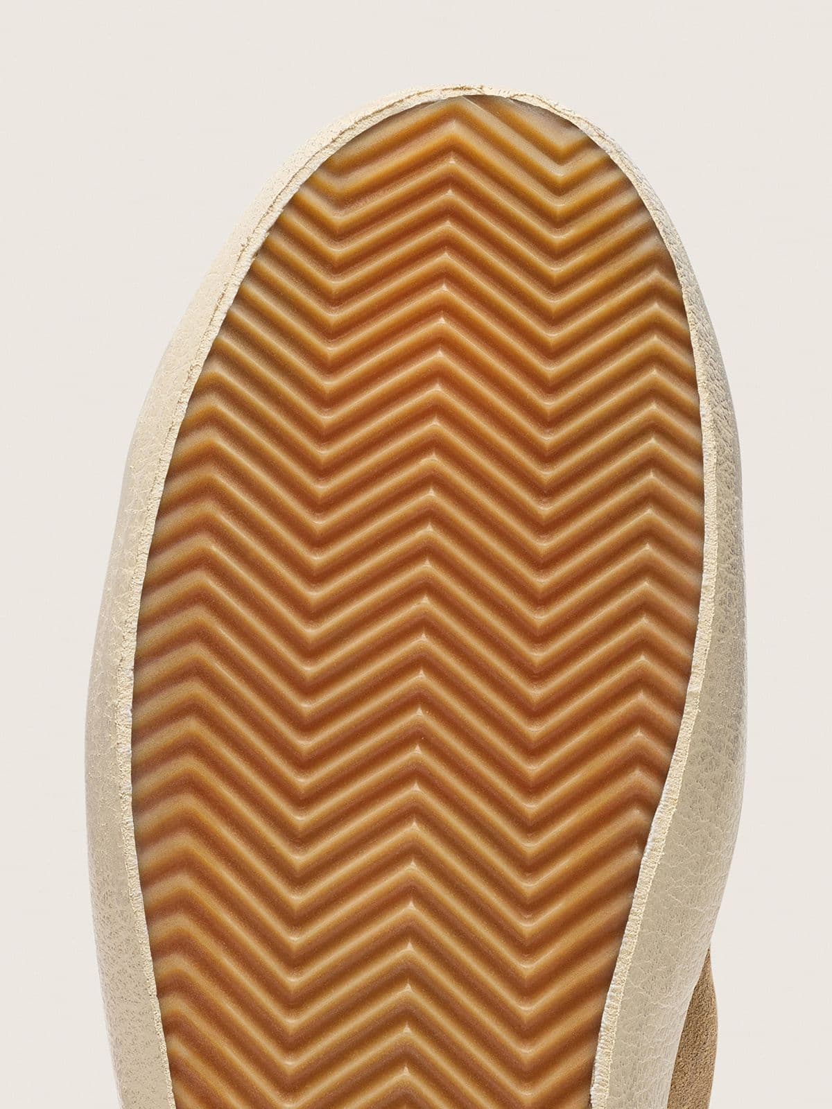 Golden Goose - Super-Star donna in suede tabacco con stella glitter argento in 